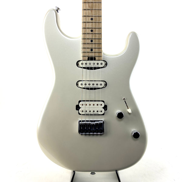 PRE-OWNED CHARVEL PRO-MOD SAN DIMAS STYLE 1 HSS HT E SASSAFRAS ELECTRIC - PLATINUM PEARL