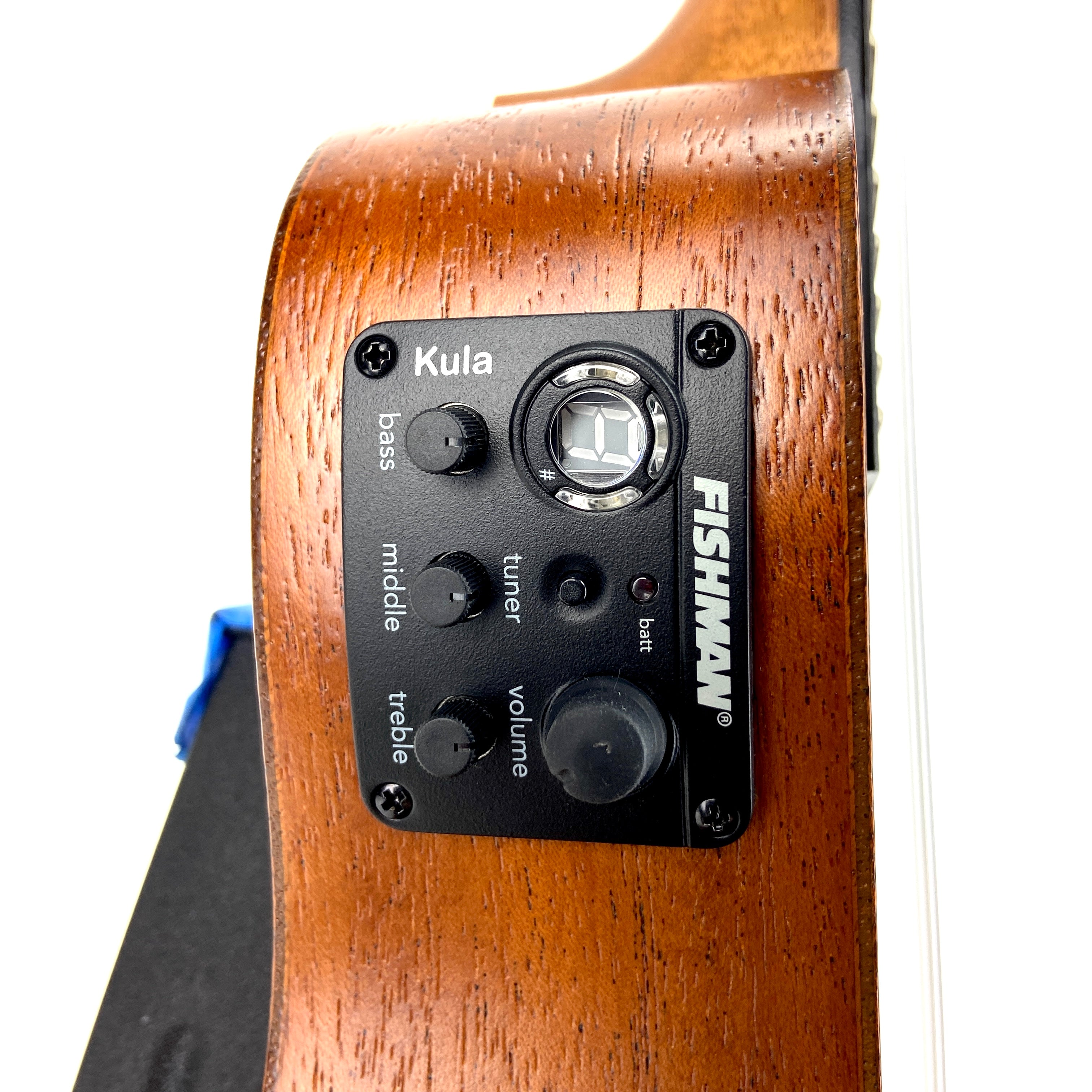 ISLANDER MC-4 EQ A/E CONCERT UKEULELE