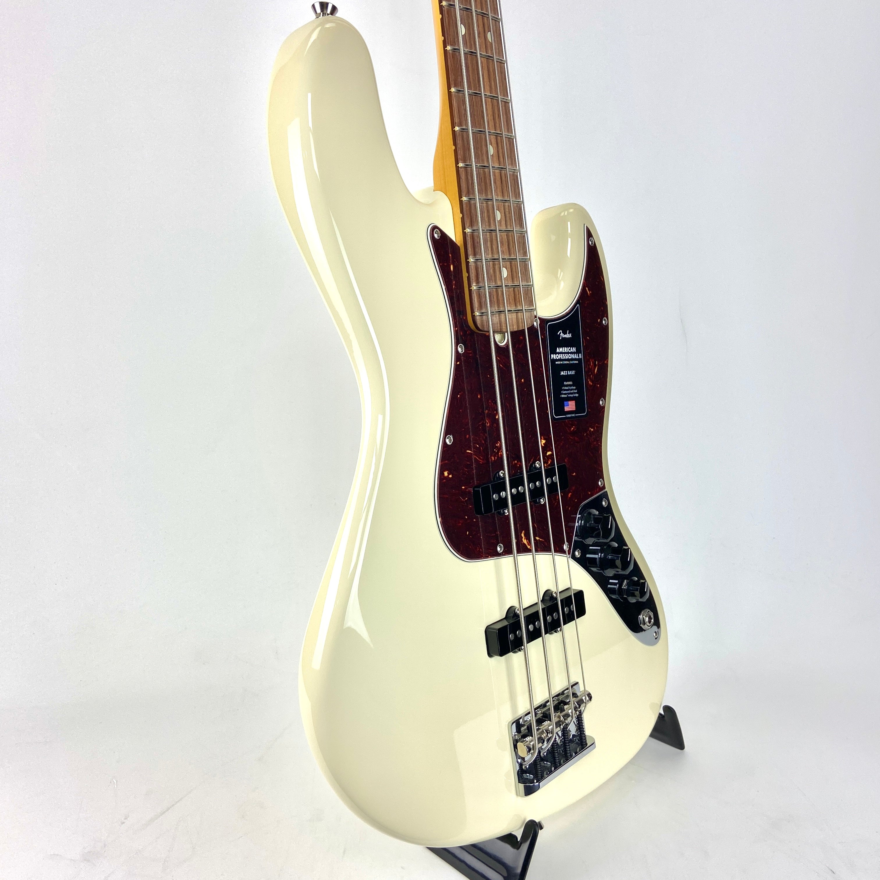 FENDER AMERICAN PROFESSIONAL II JAZZ BASS-OLYMPIC WHITE