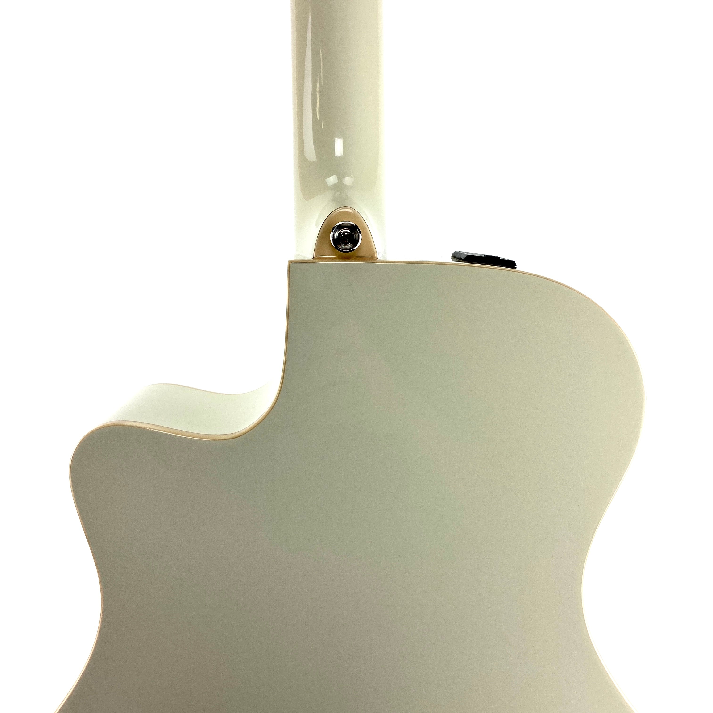 YAMAHA APX600 A/E THIN-LINE CUTAWAY VINTAGE WHITE