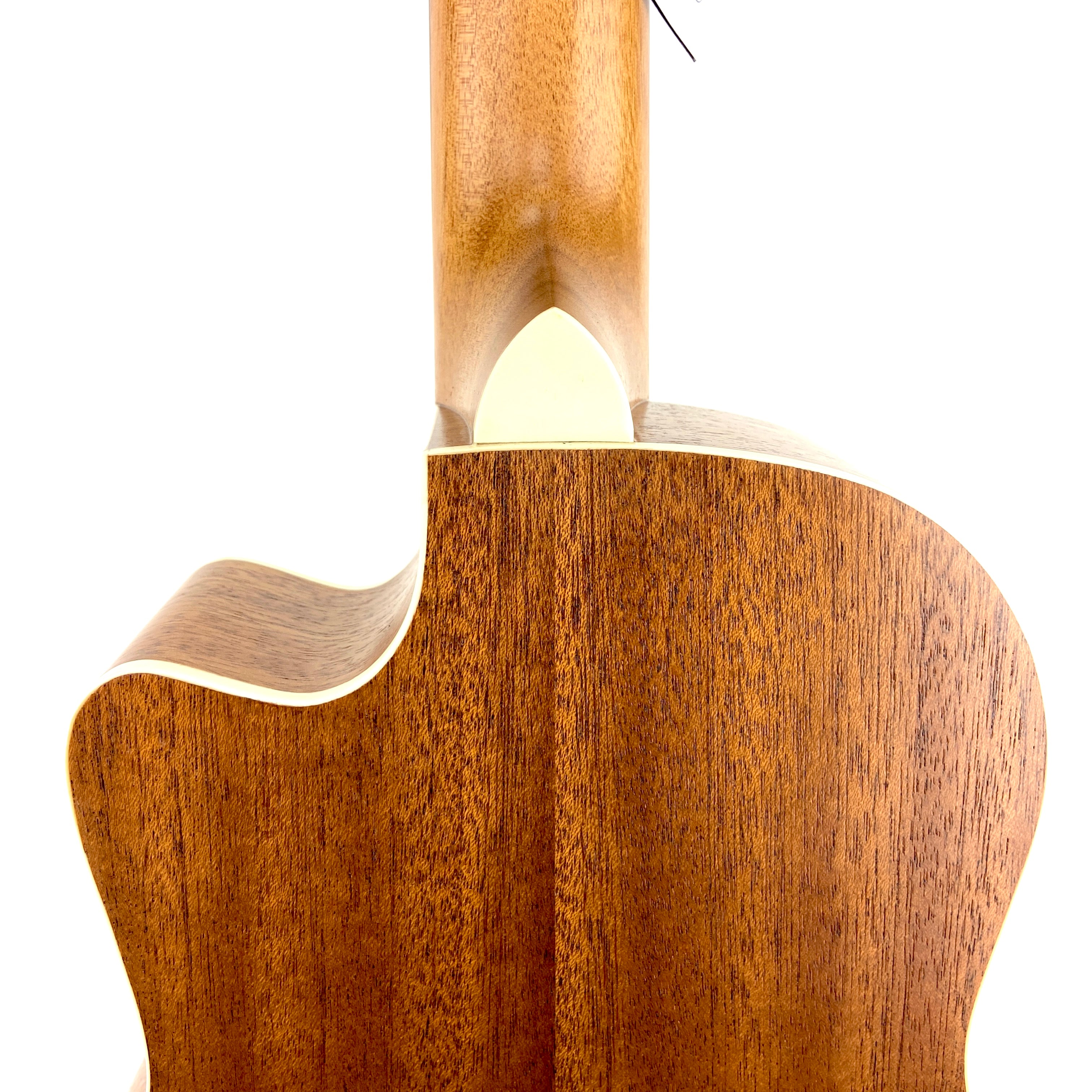 KALA SCOUT ACOUSTIC-ELECTRIC U-BASS