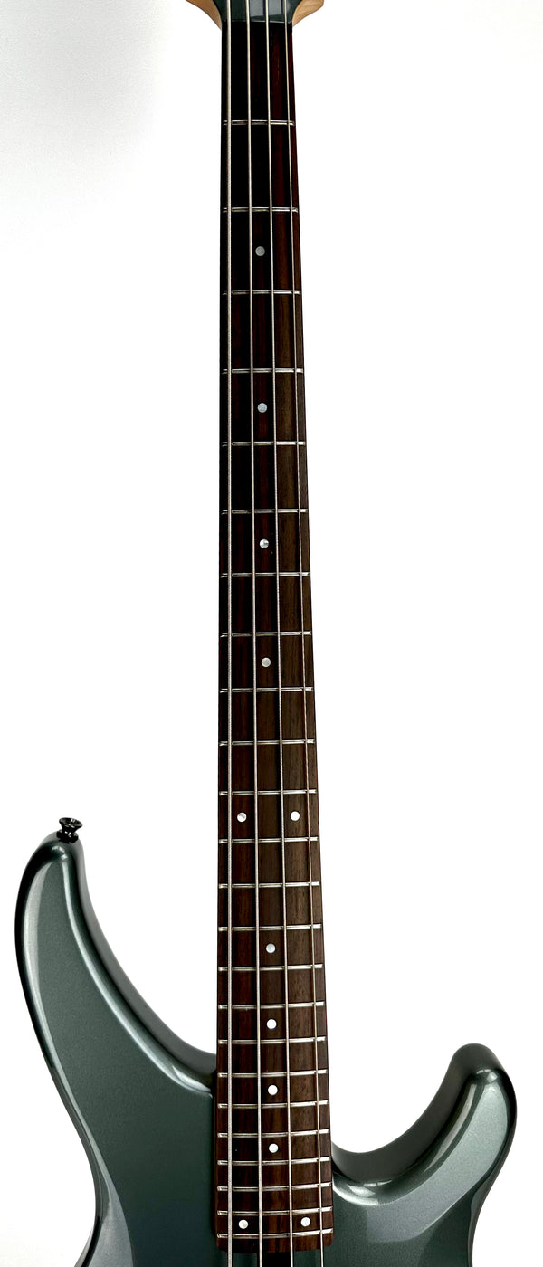 USED YAMAHA TRBX304 BASS
