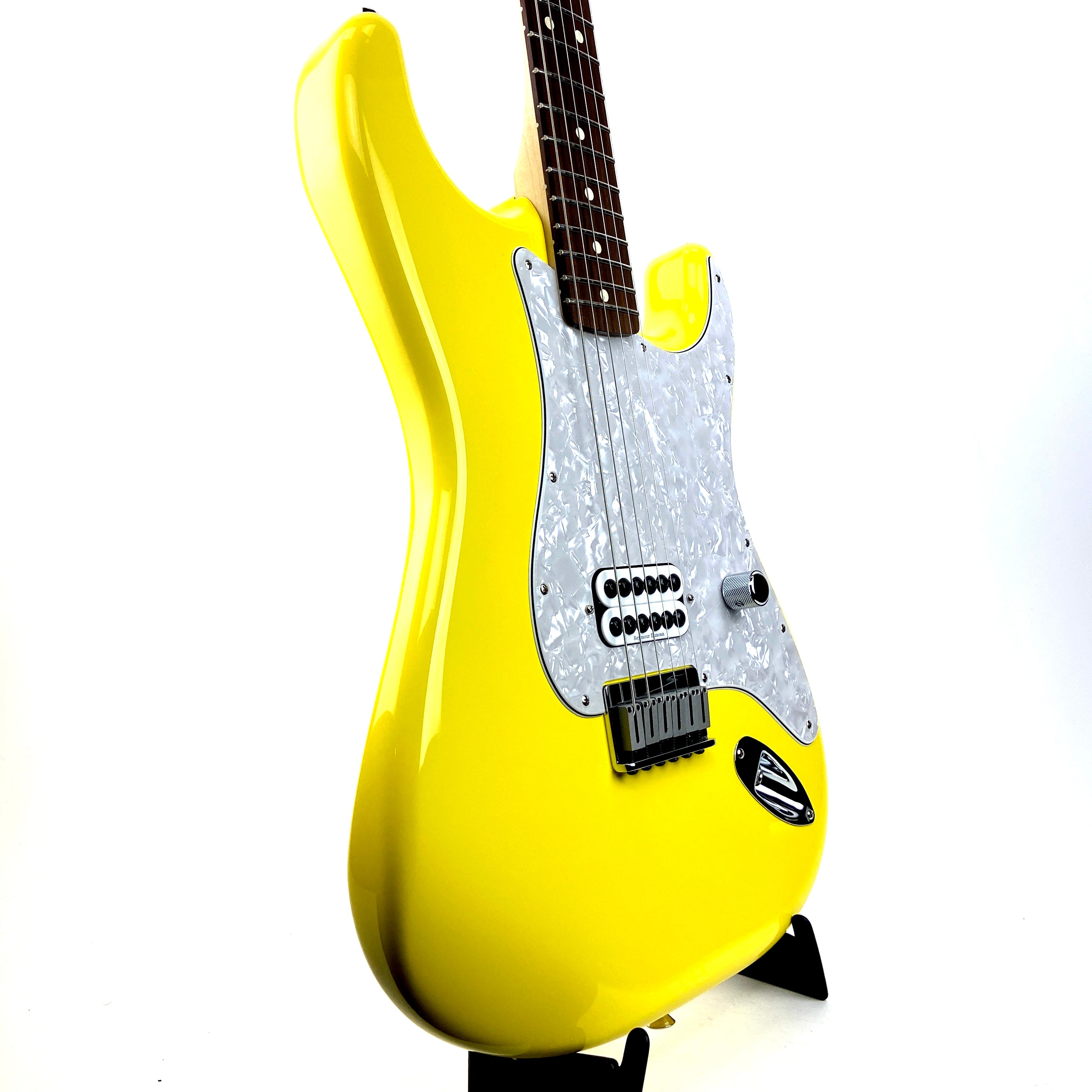 FENDER TOM DELONGE STRAT RW
