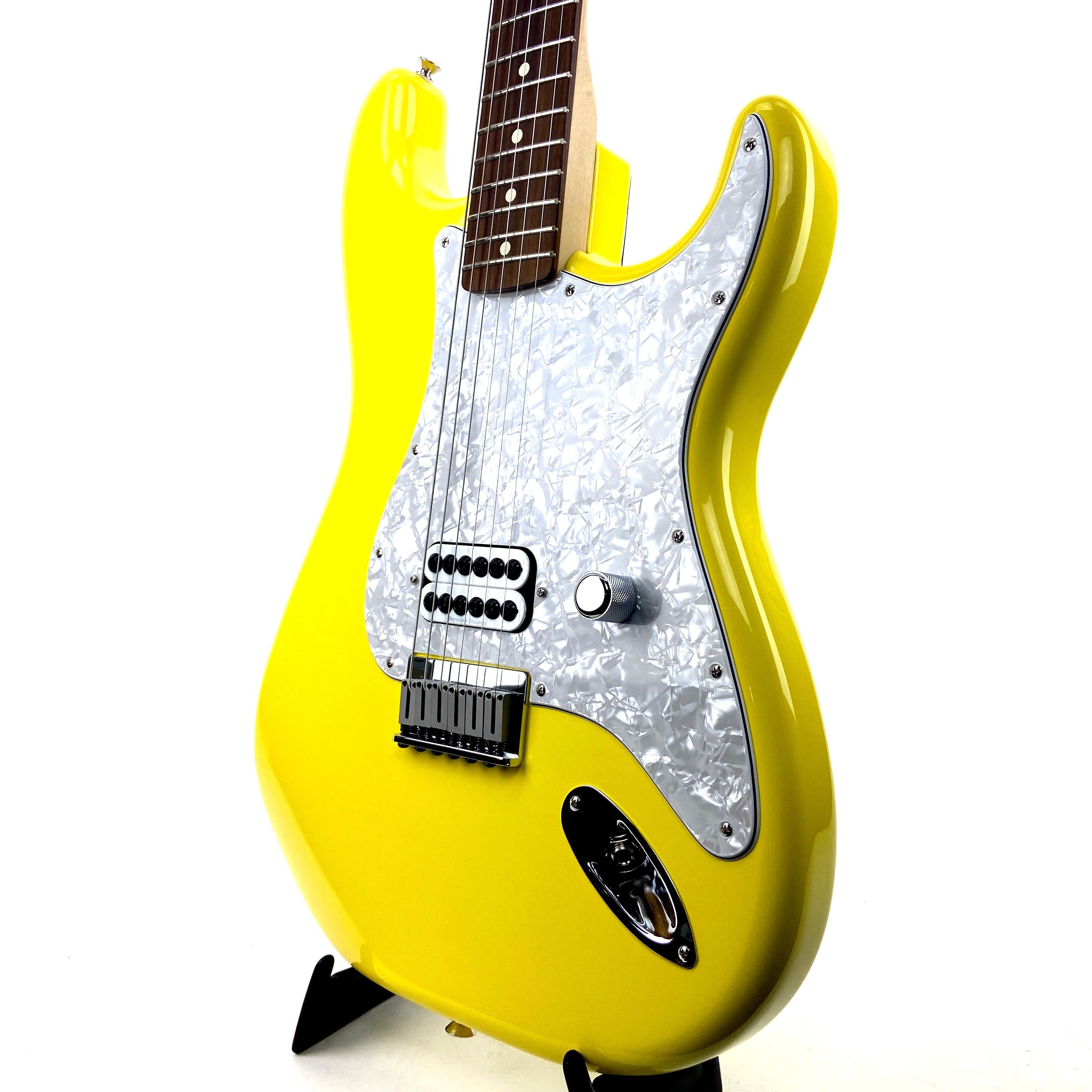 FENDER TOM DELONGE STRAT RW
