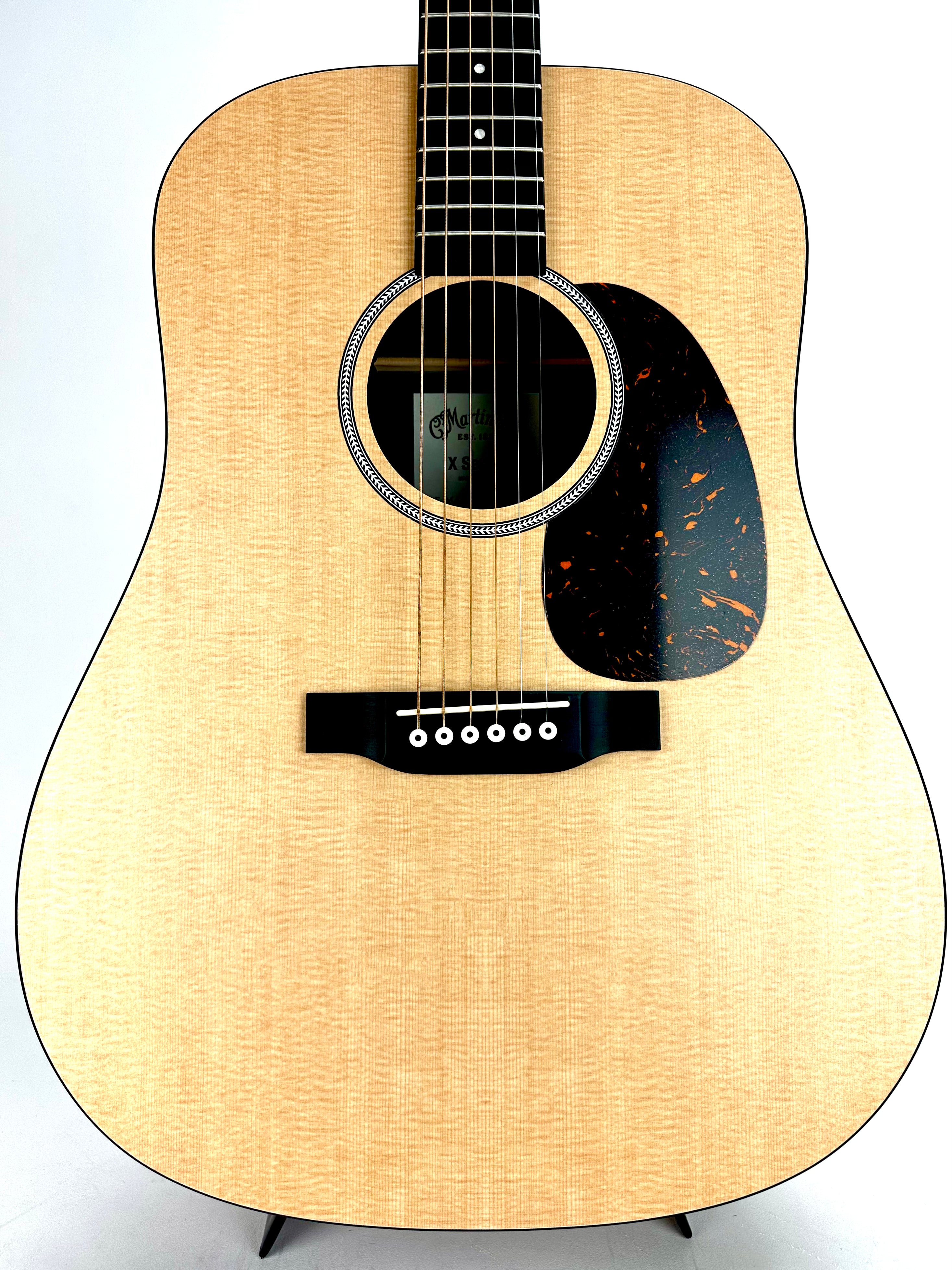 MARTIN D-X1E ACOUSTIC/ELECTRIC GUITAR-NATURAL SPRUCE