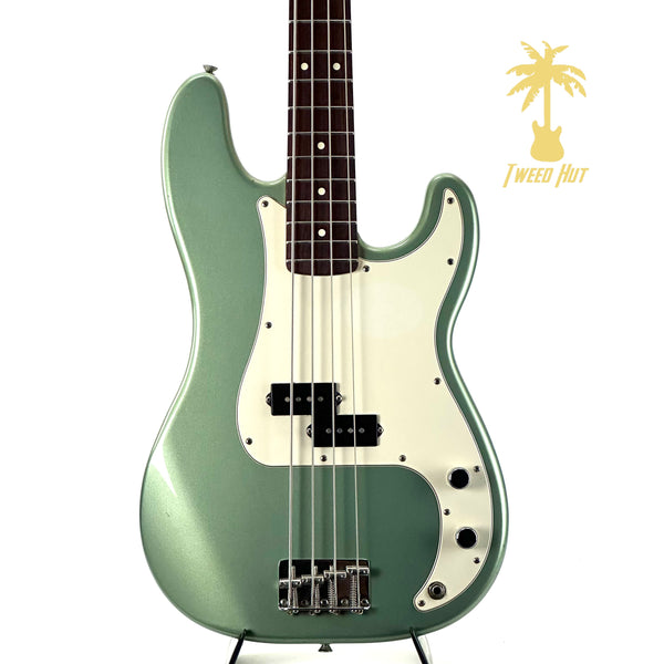 PRE-OWNED FENDER MEXICAN STANDARD P-BASS - MYSTIC SURF GREEN