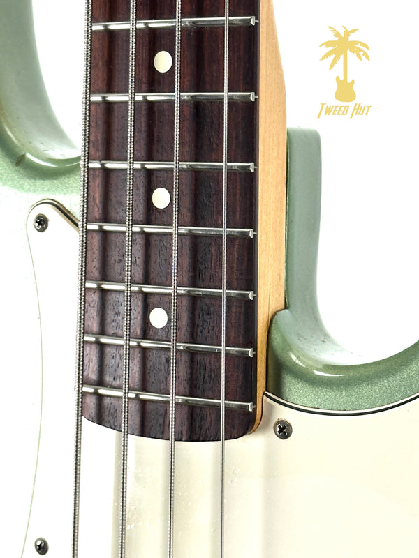 PRE-OWNED FENDER MEXICAN STANDARD P-BASS - MYSTIC SURF GREEN