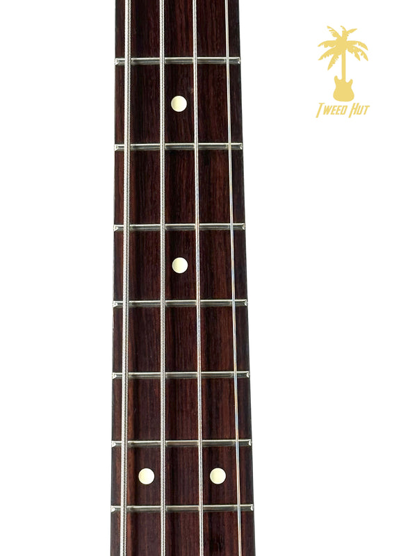 PRE-OWNED FENDER MEXICAN STANDARD P-BASS - MYSTIC SURF GREEN