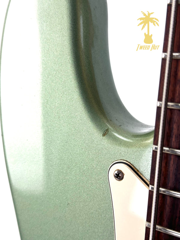 PRE-OWNED FENDER MEXICAN STANDARD P-BASS - MYSTIC SURF GREEN