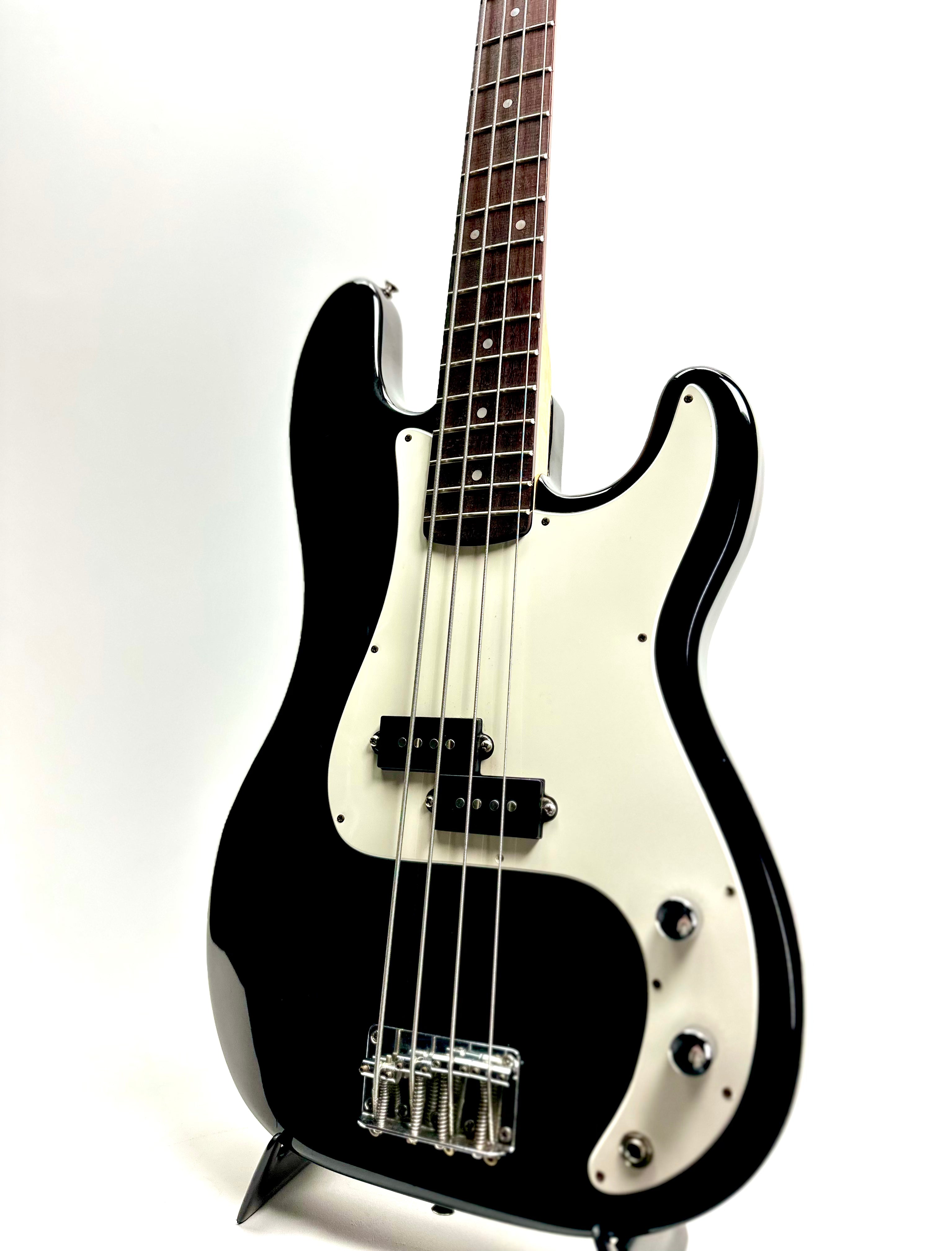 SQUIER II P-BASS
