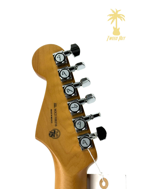 FENDER PLAYER PLUS STRATOCASTER-CANDY APPLE RED