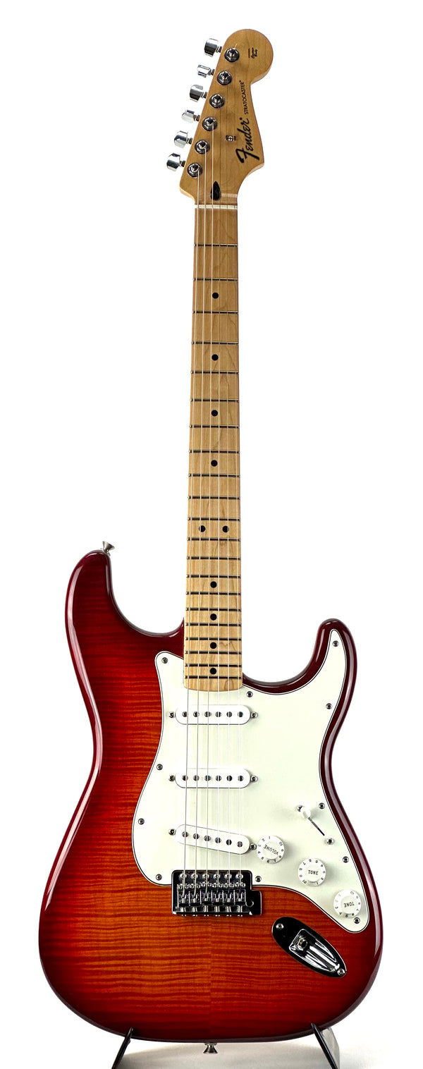 PRE-OWNED FENDER STRAT PLUS TOP - AGED CHERRY SUNBURST