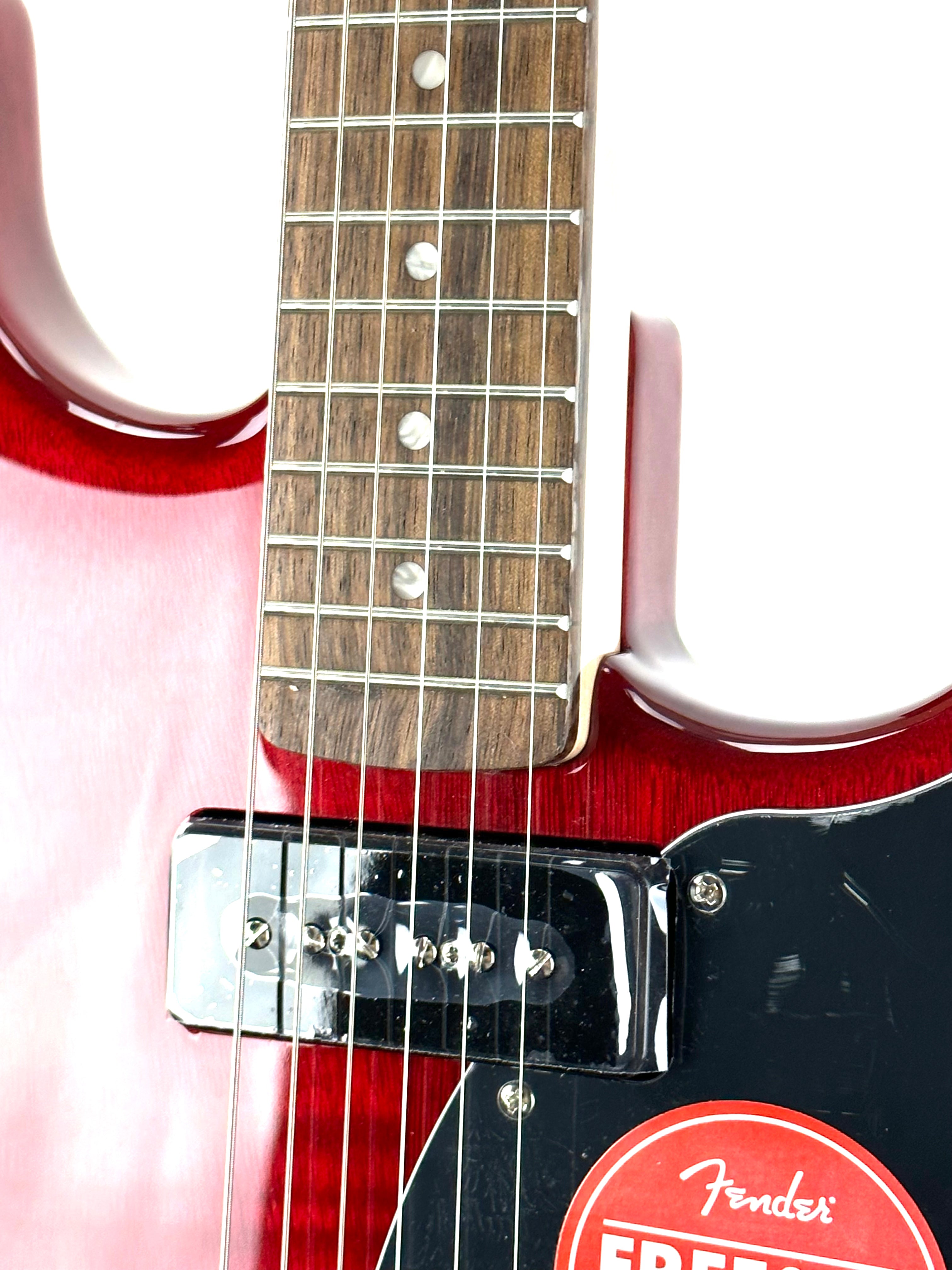 SQUIER PARANORMAL STRATOSONIC - CRIMSON RED TRANSPARENT