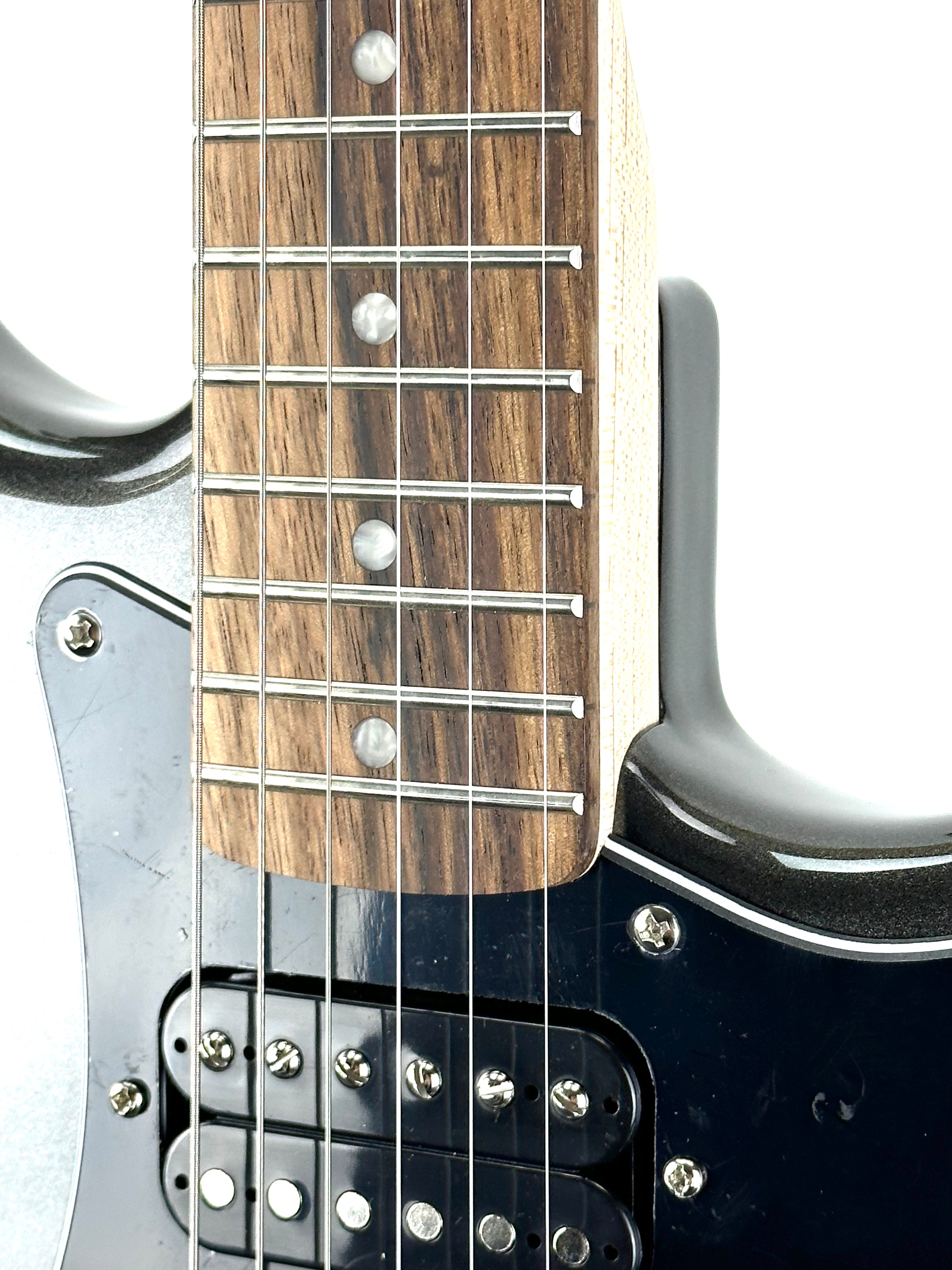 SQUIER AFFINITY SERIES STRATOCASTER HH-CHARCOAL FROST METALLIC