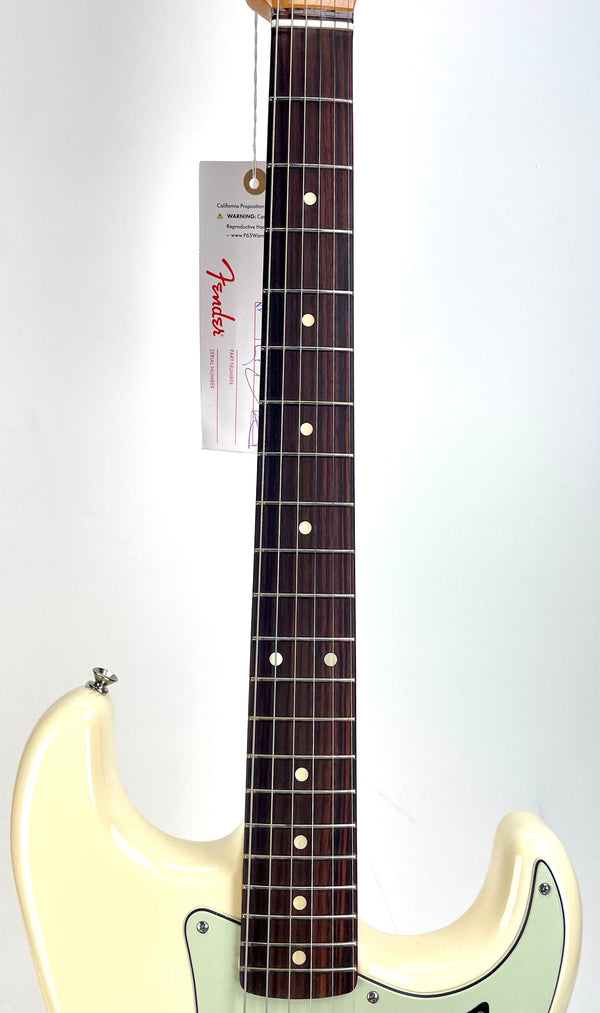 FENDER VINT II 60's STRAT RW OW