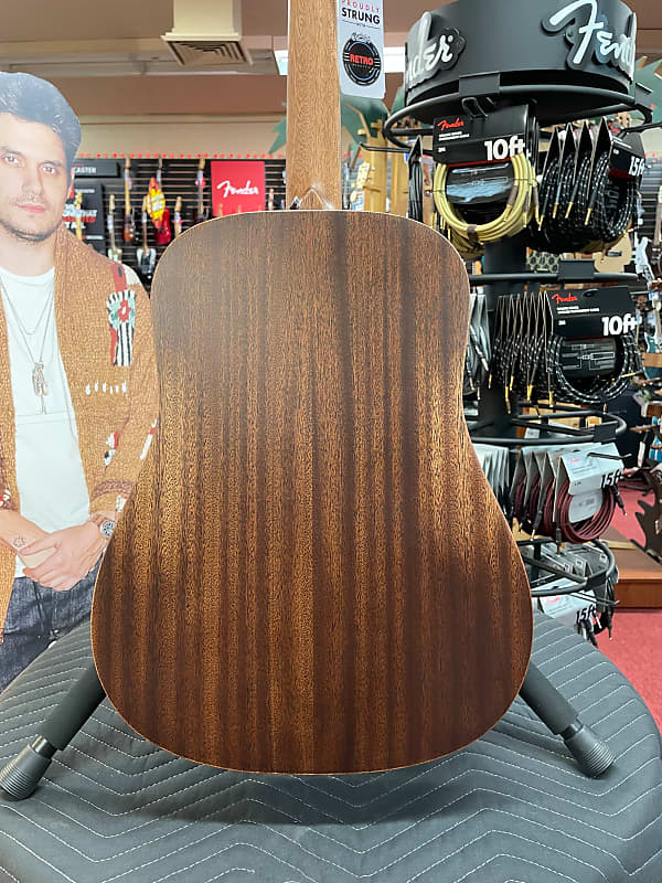 MARTIN D JR-10E ACOUSTIC/ELECTRIC GUITAR
