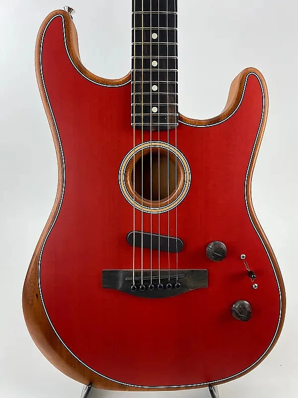 FENDER AMERICAN ACOUSTASONIC STRATOCASTER-DAKOTA RED