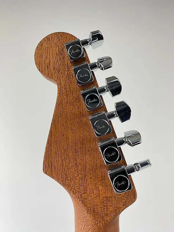 FENDER AMERICAN ACOUSTASONIC STRATOCASTER-DAKOTA RED
