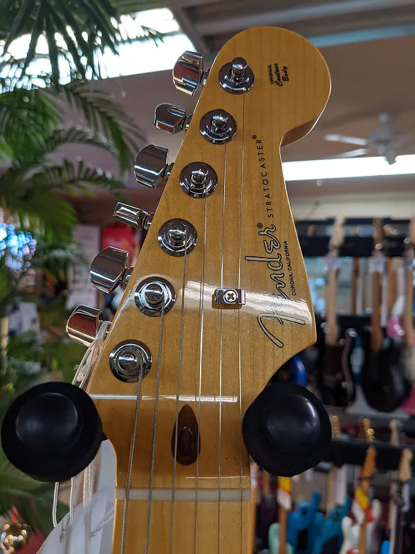FENDER AMERICAN PROFESSIONAL II STRATOCASTER-MIAMI BLUE