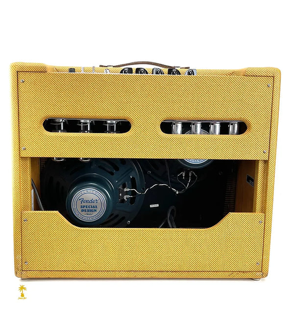 PRE-OWNED FENDER '57 TWIN-AMP REISSUE 40-WATT 2x12" GUITAR COMBO 2004-2011-TWEED-