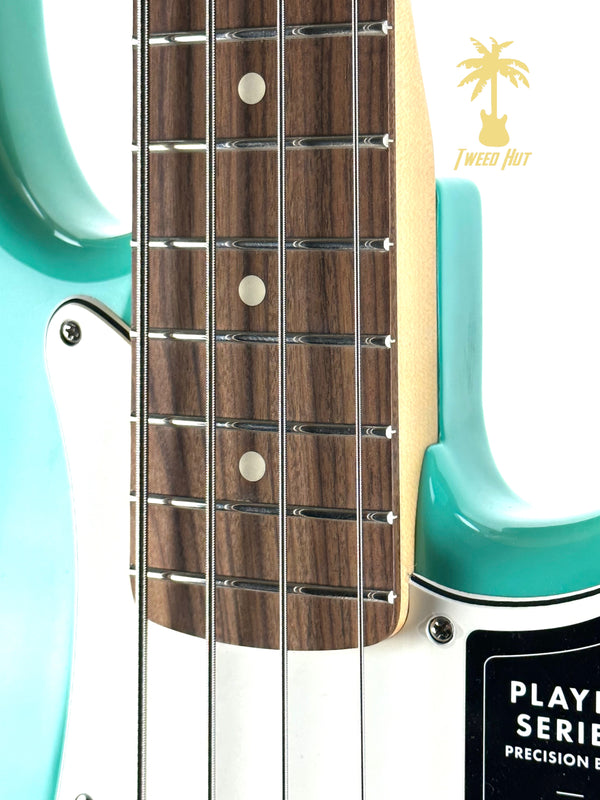 FENDER PLAYER PRECISION BASS - SEAFOAM GREEN