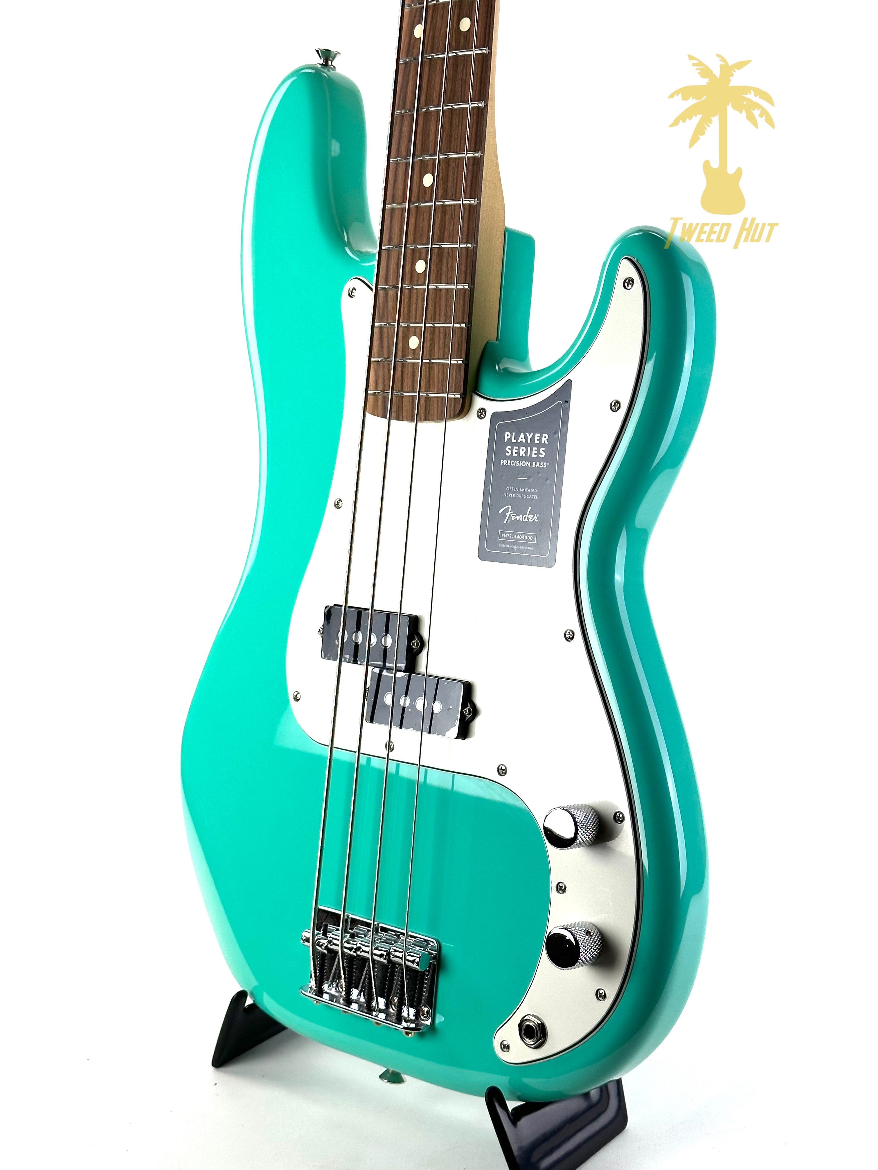 FENDER PLAYER PRECISION BASS - SEAFOAM GREEN