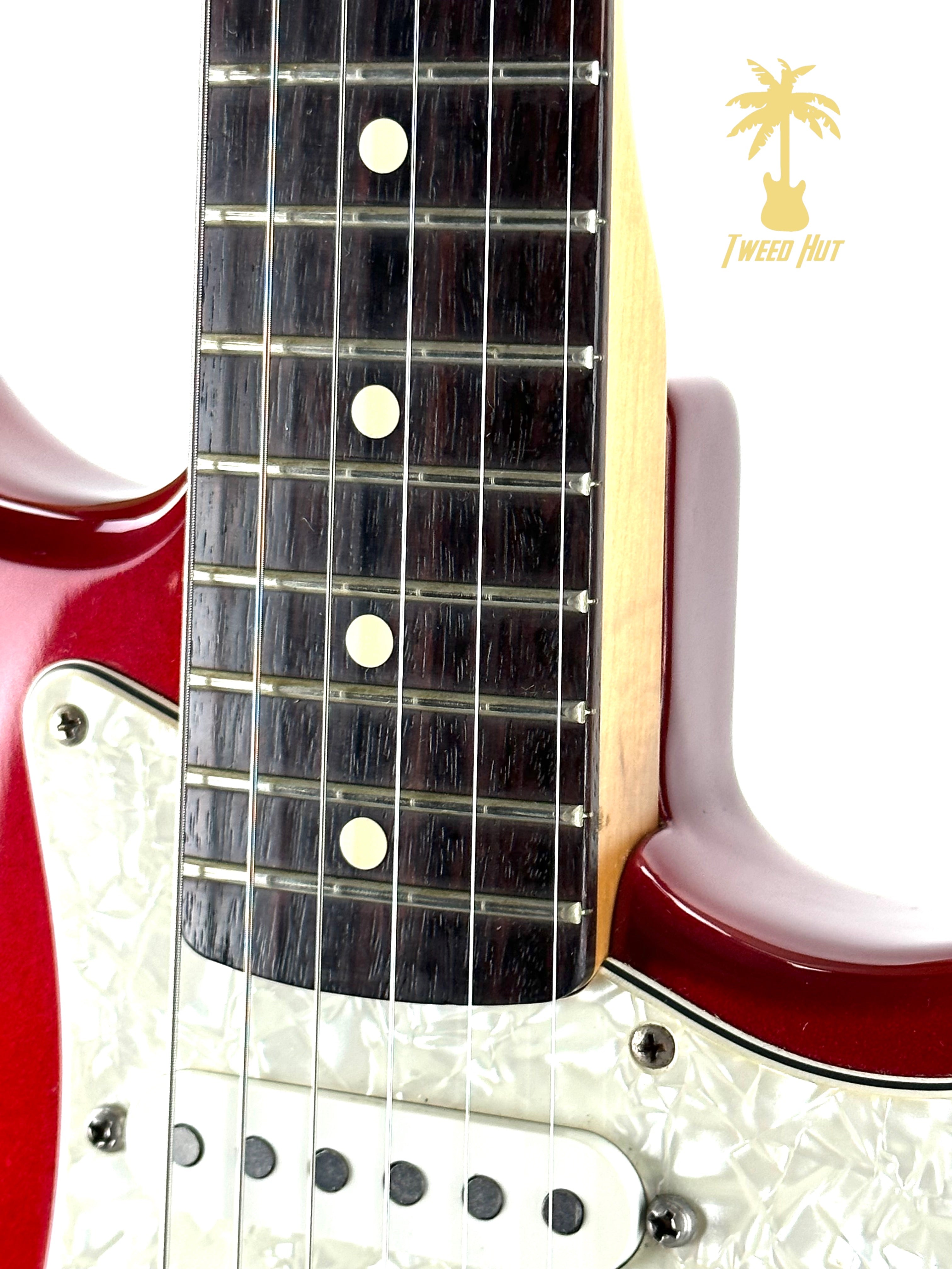 PRE-OWNED FENDER POWERHOUSE STRATOCASTER 2001 - CANDY APPLE RED