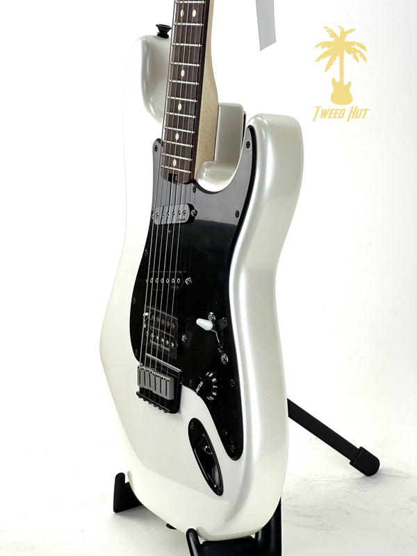 CHARVEL JAKE E LEE SIGNATURE PRO-MOD SO-CAL STYLE 1 HSS HT RW-PEARL WHITE