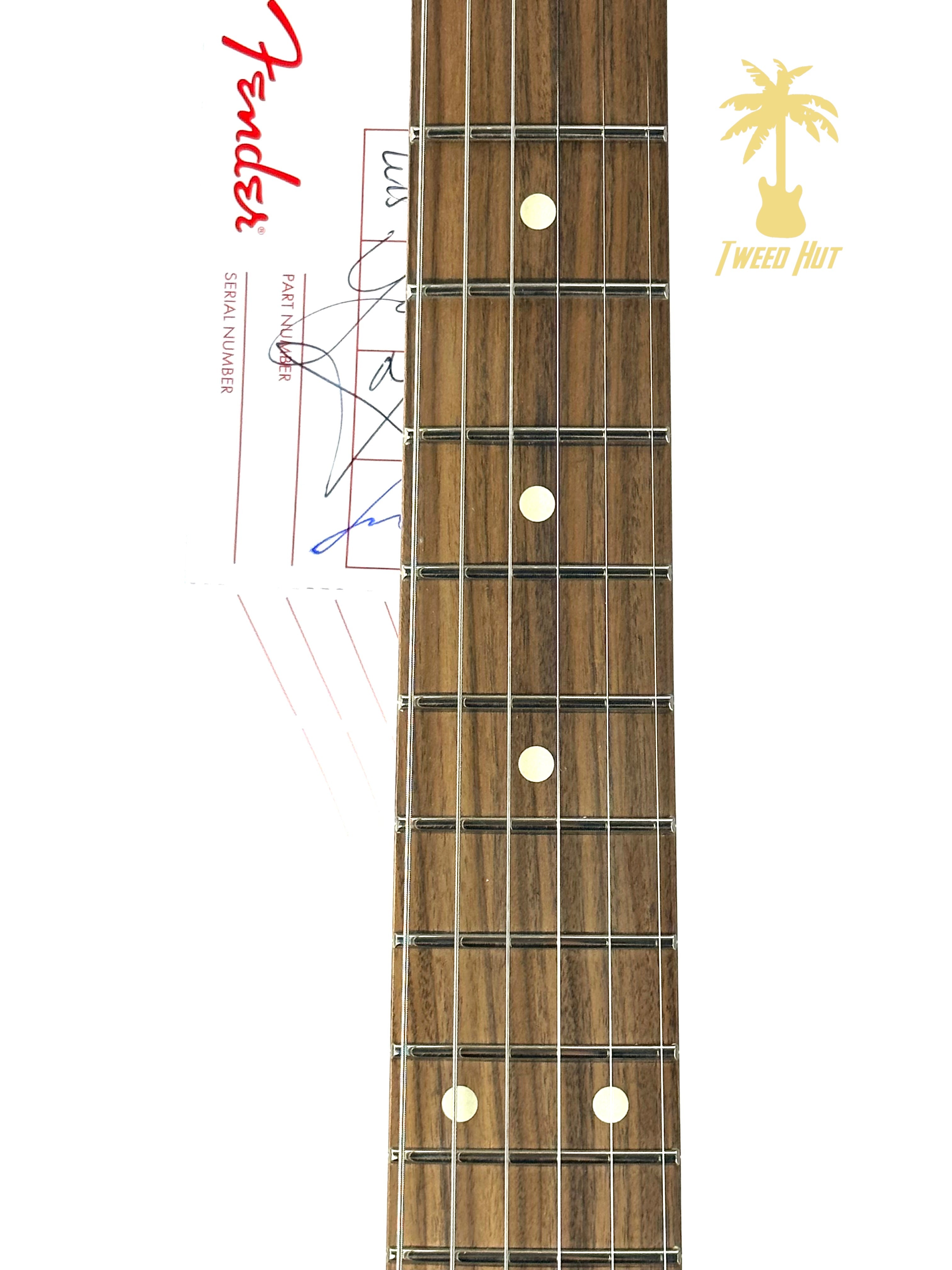 FENDER PLAYER JAGUAR PAU FERRO CANDY APPLE RED