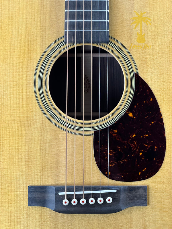 MARTIN OM-28