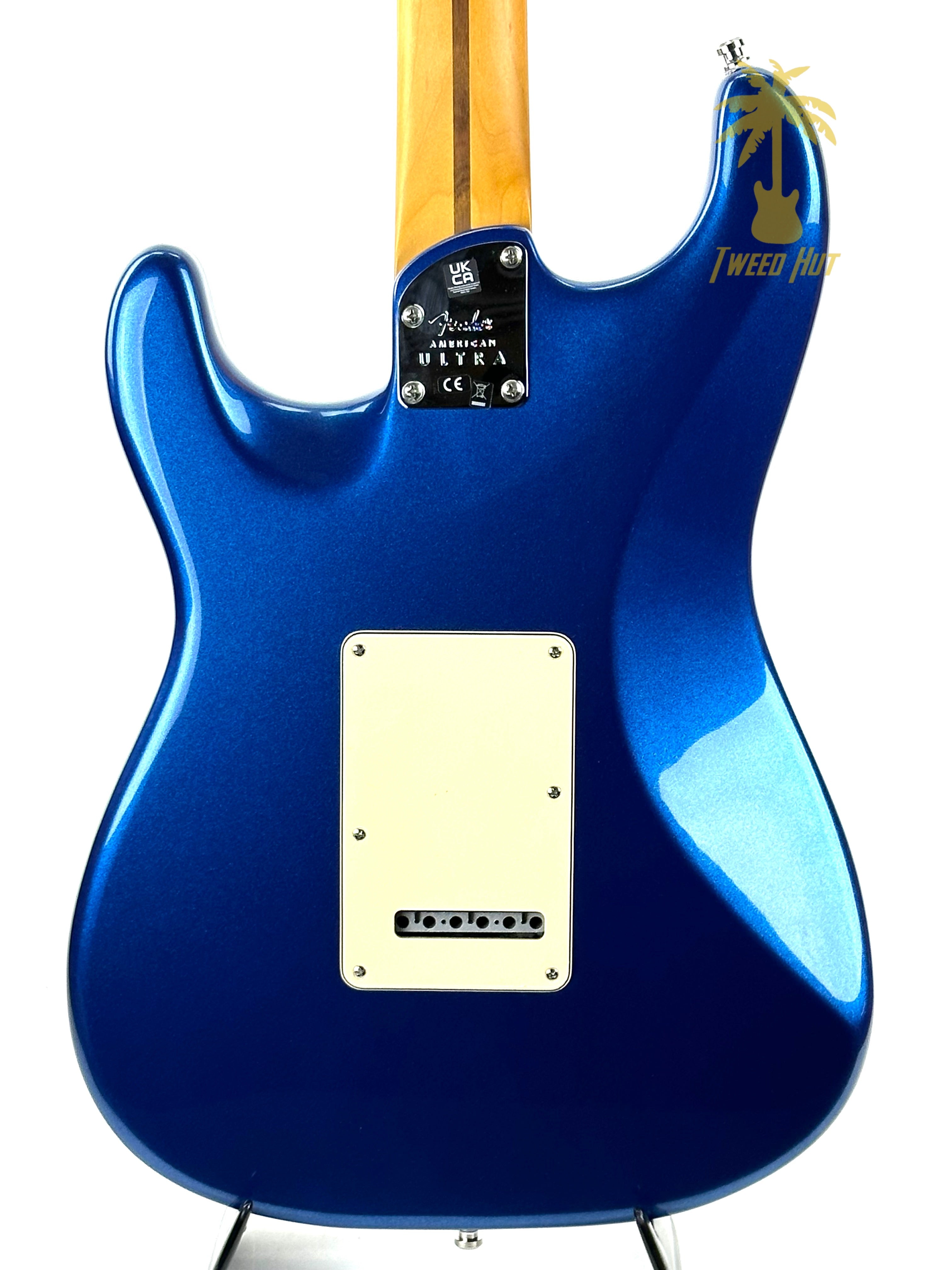 FENDER ULTRA STRAT MAPLE FINGERBOARD COBRA BLUE