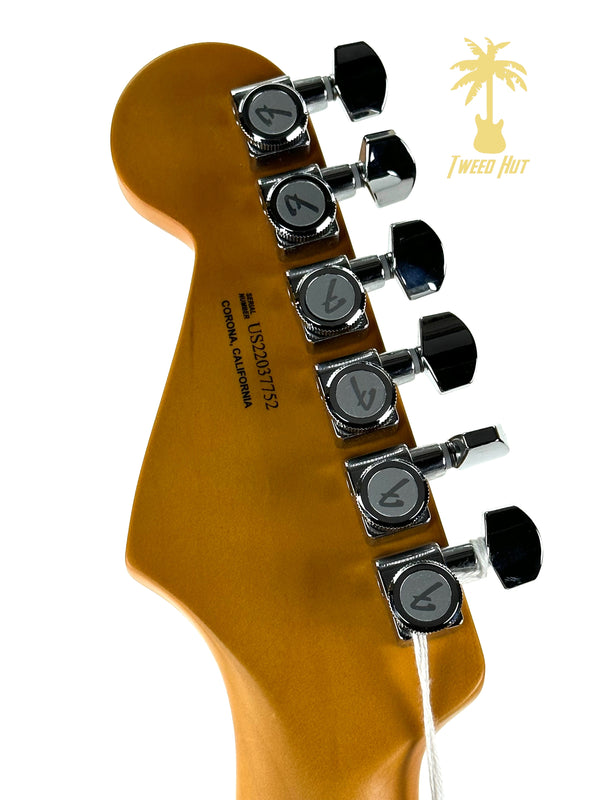 FENDER ULTRA STRAT MAPLE FINGERBOARD COBRA BLUE