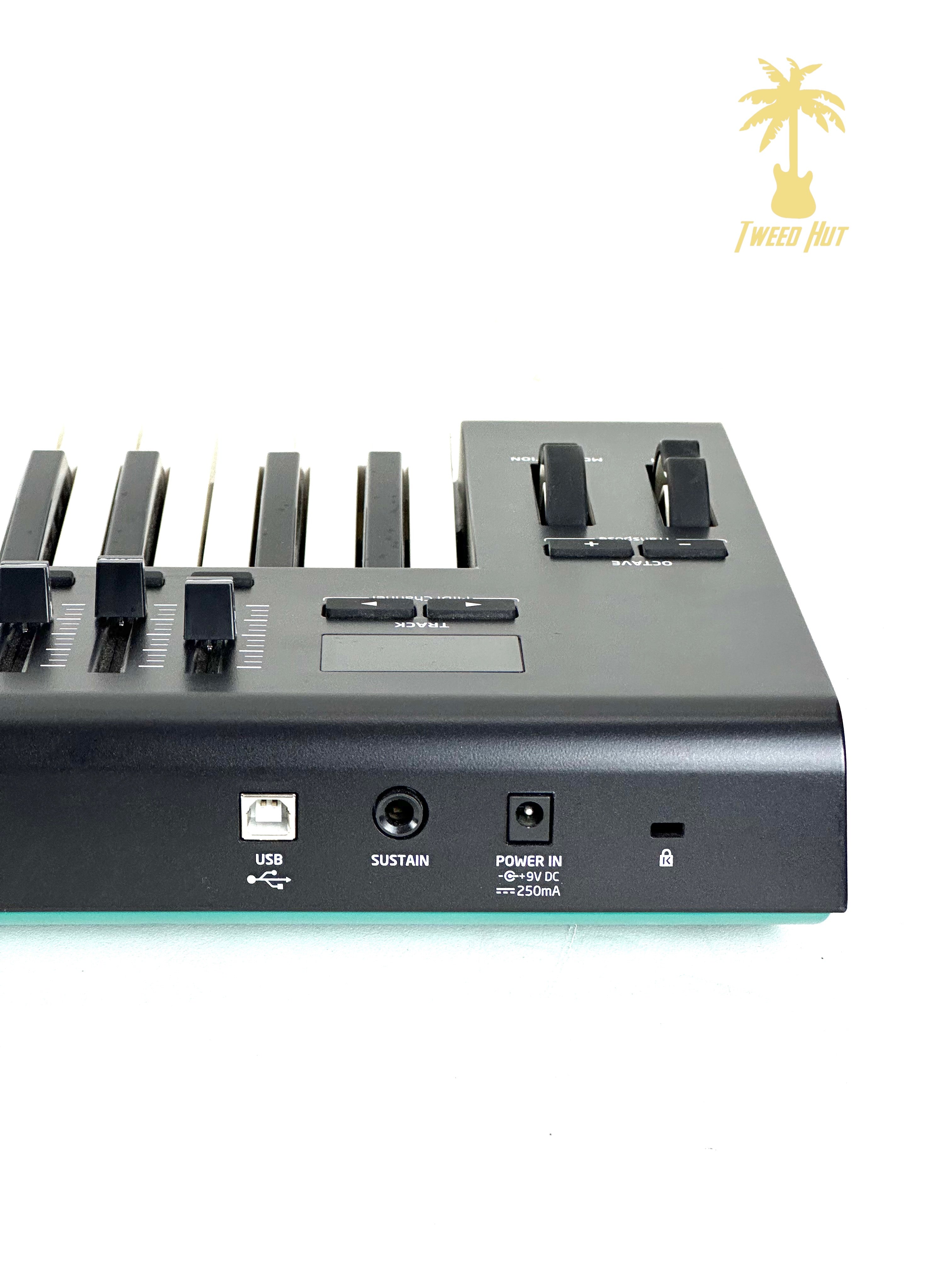 PRE-OWNED NOVATION LAUNCHKEY 49 MK2 MIDI KEYBOARD