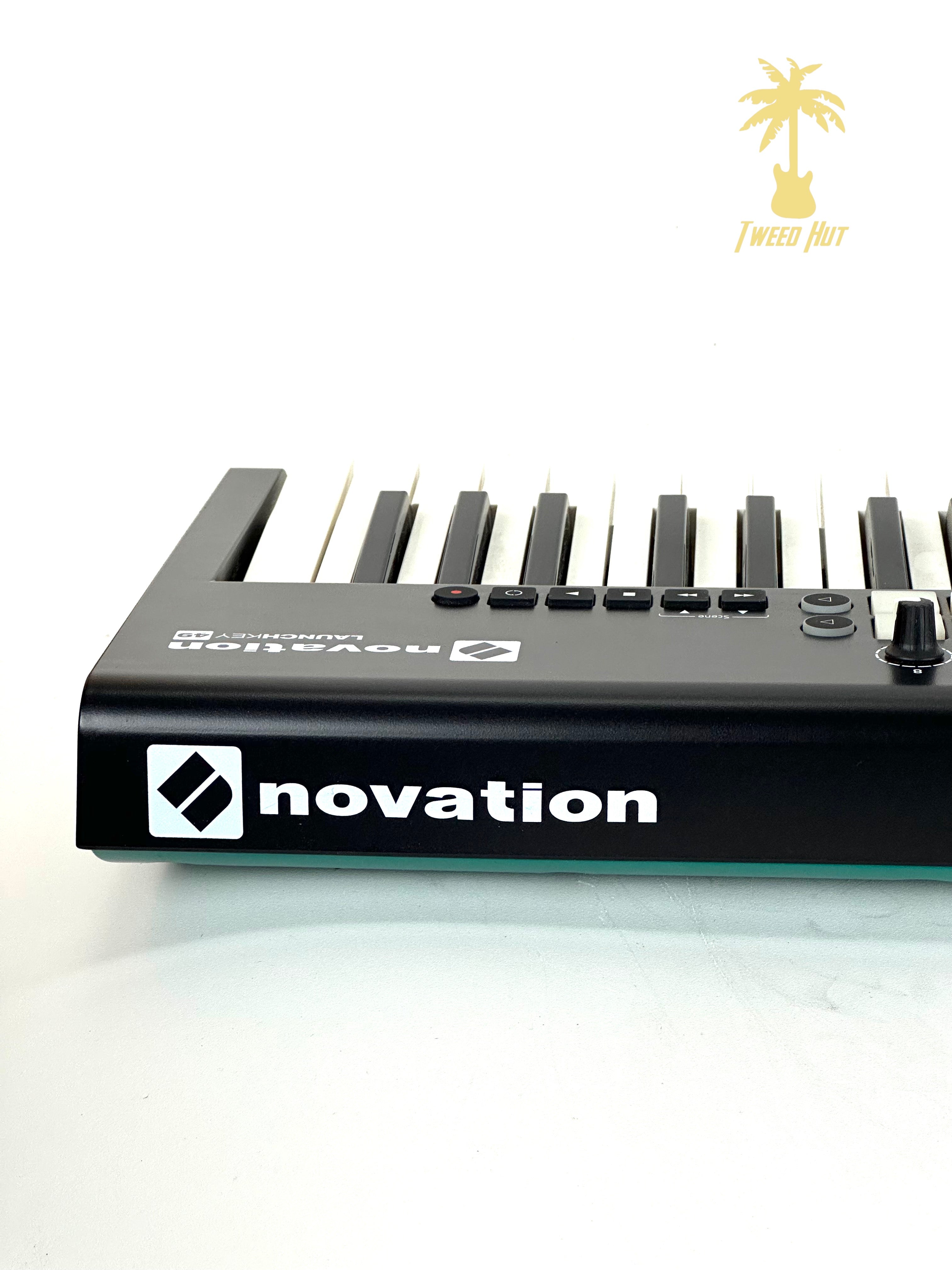 PRE-OWNED NOVATION LAUNCHKEY 49 MK2 MIDI KEYBOARD