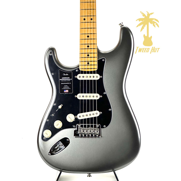 FENDER AMERICAN PROFESSIONAL II STRATOCASTER LEFT-HAND-MERCURY