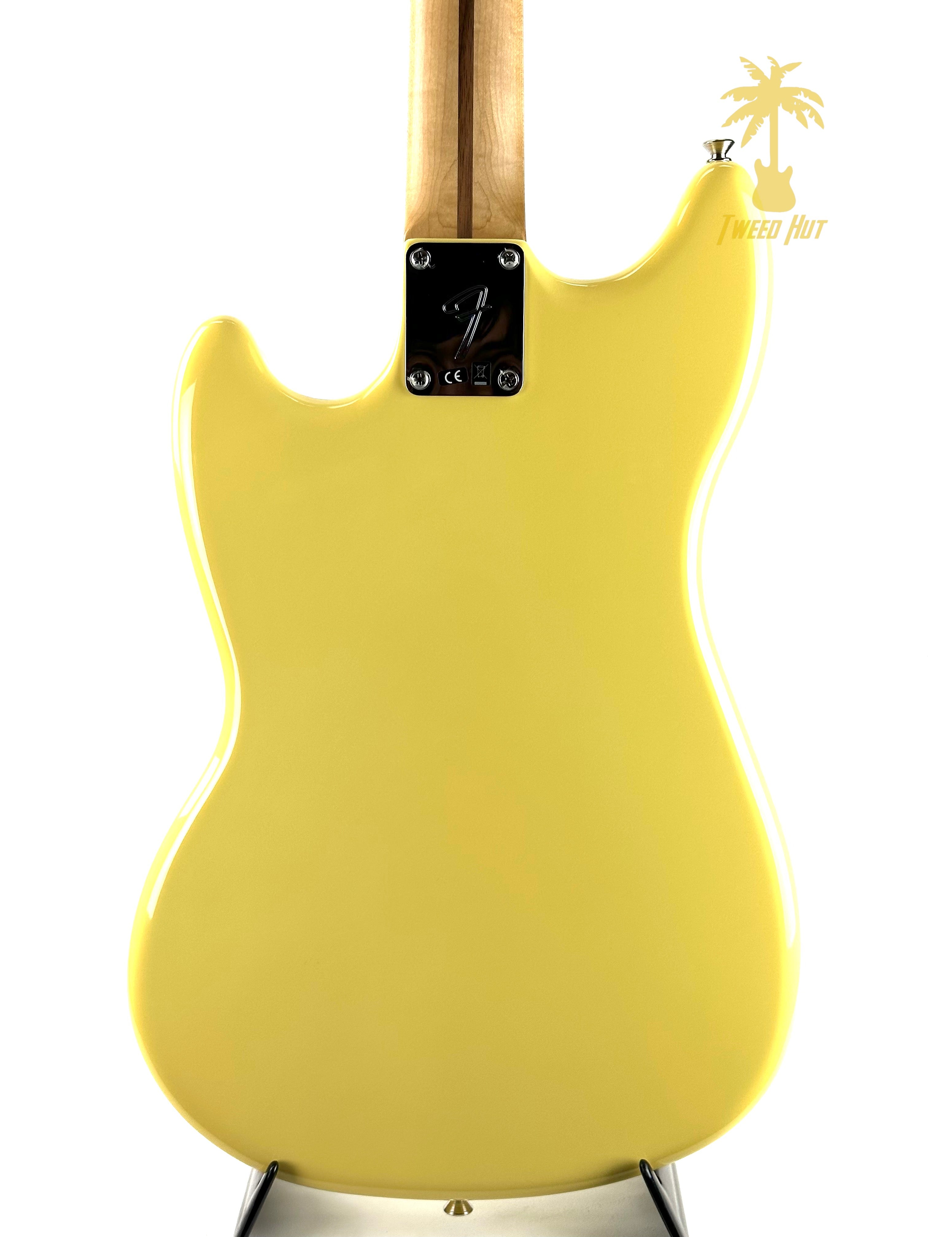 PRE-OWNED FENDER MUSTANG PJ BASS - BUTTERCREAM