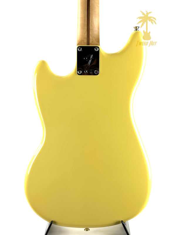 PRE-OWNED FENDER MUSTANG PJ BASS - BUTTERCREAM