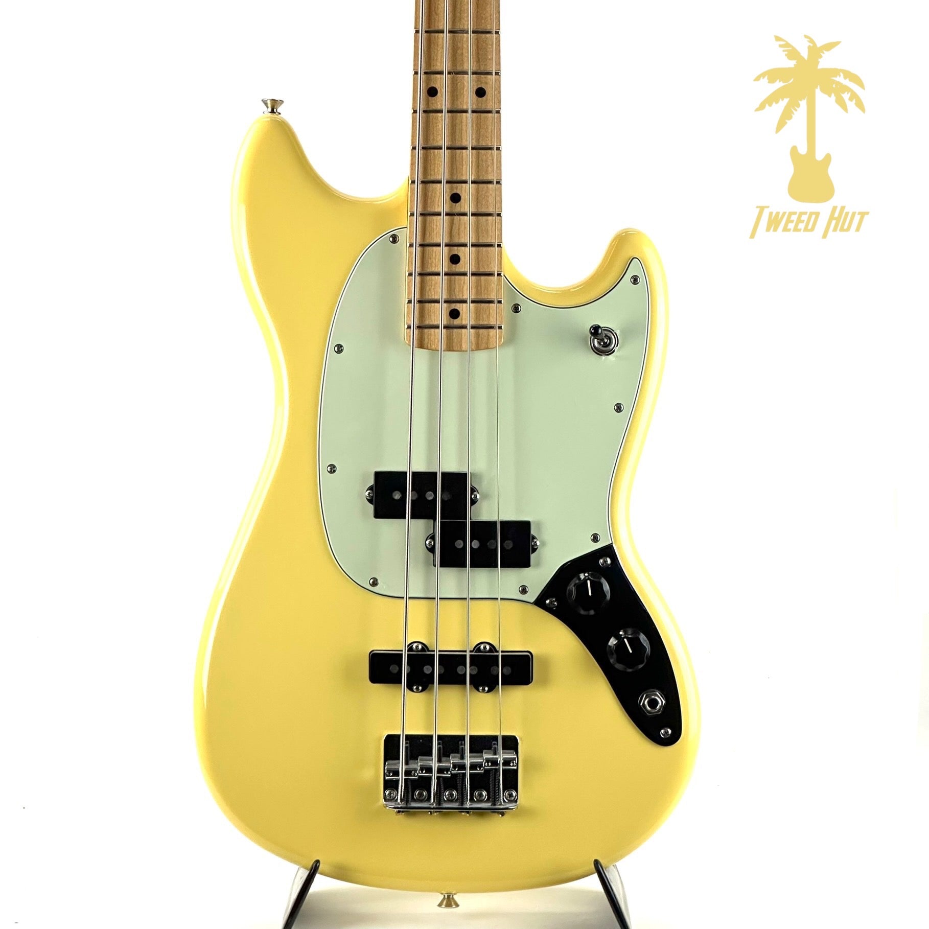 PRE-OWNED FENDER MUSTANG PJ BASS - BUTTERCREAM