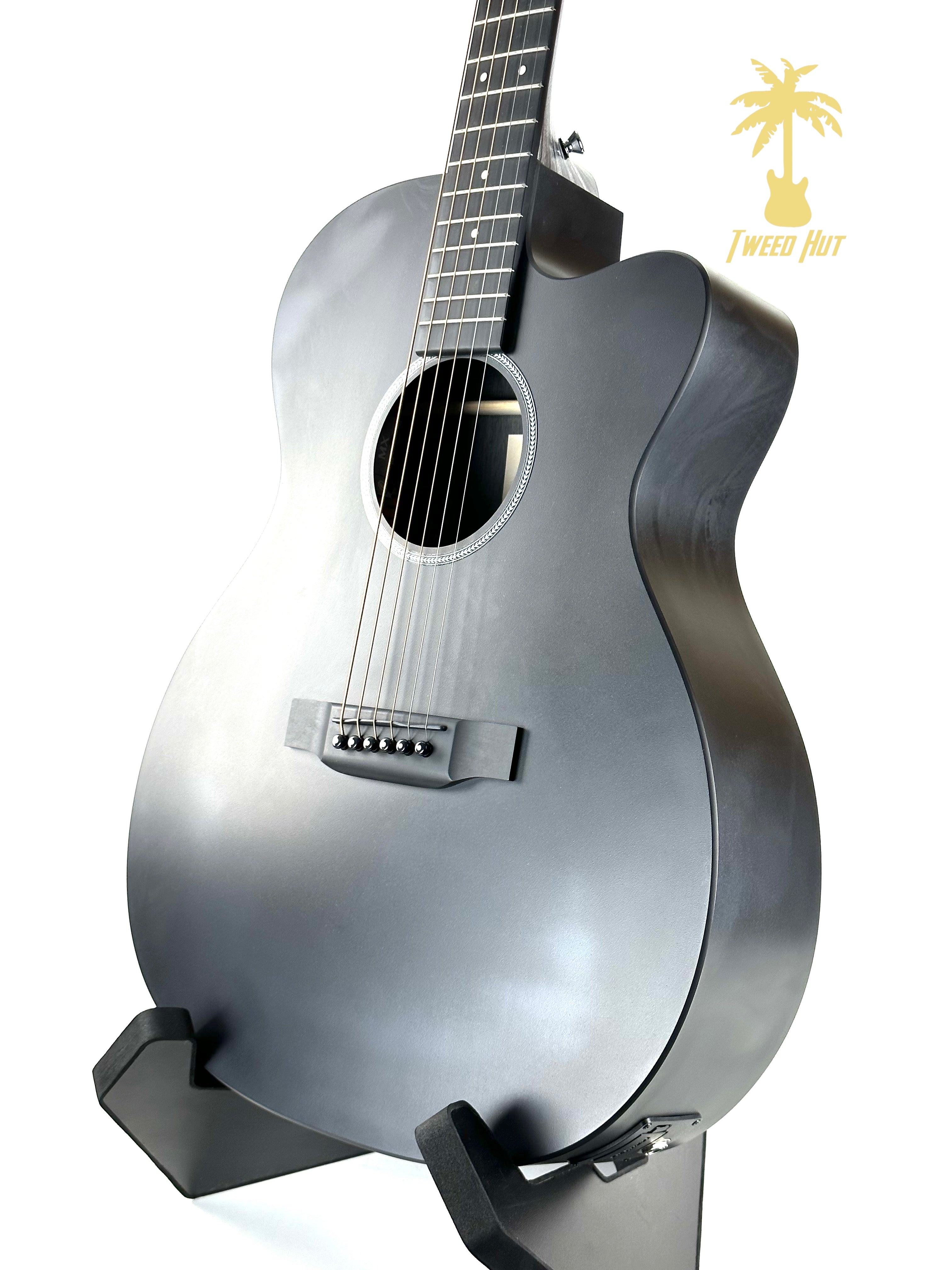MARTIN OMCX1E A/E GUITAR W/BAG