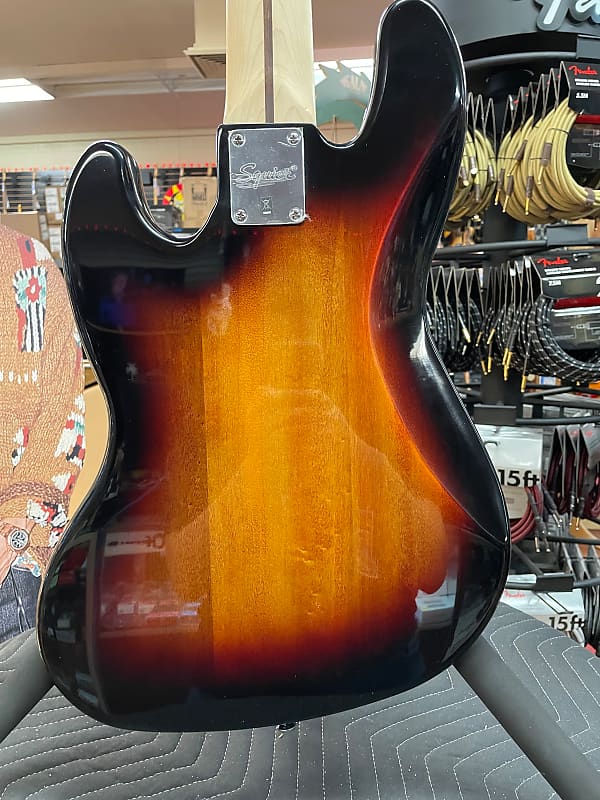 SQUIER AFFINITY SERIES JAZZ BASS V-3-COLOR SUNBURST