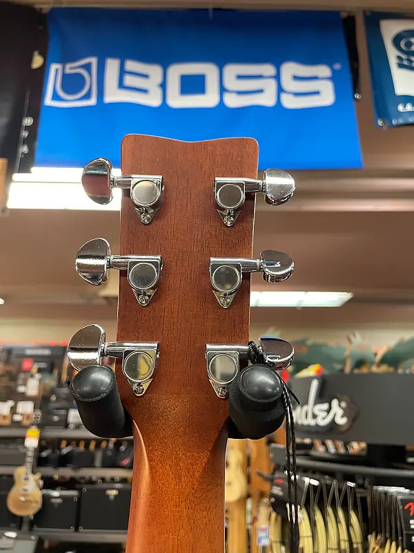 YAMAHA FS830 DSR SMALL BODY ACOUSTIC-DESSERT SUN RED