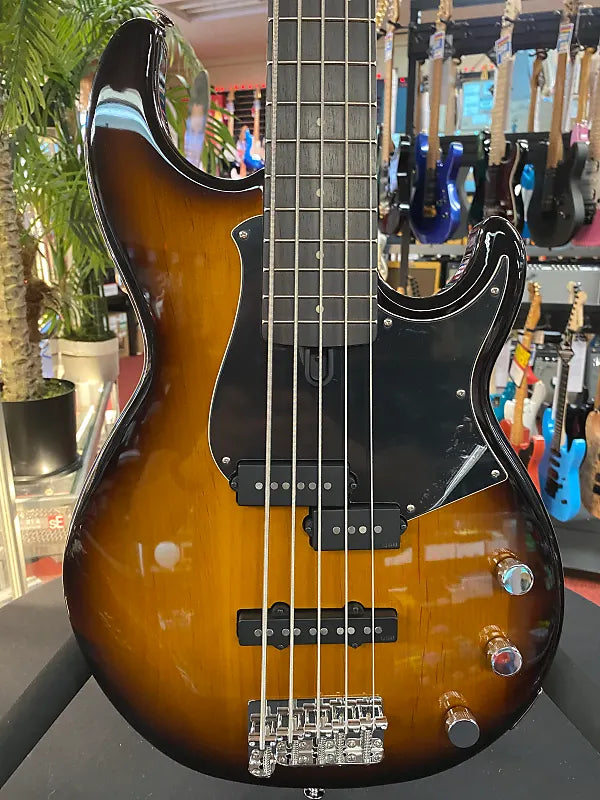 YAMAHA BB435 5 STRING BASS TOBACCO SUNBURST
