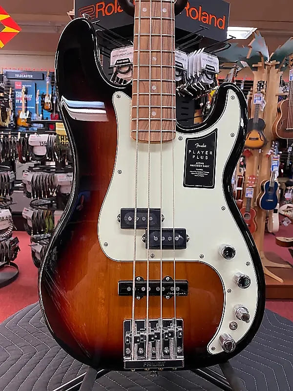 FENDER PLAYER PLUS PRECISION BASS-3-COLOR SUNBURST
