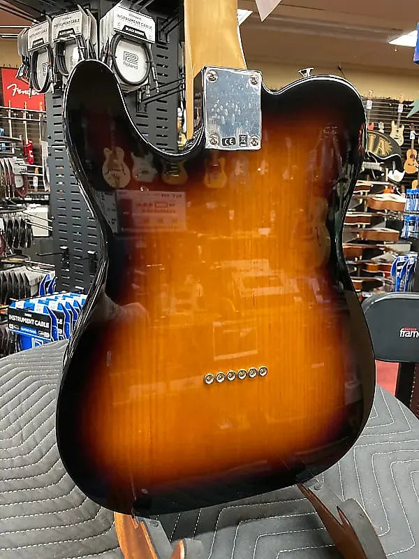 FENDER NOVENTA TELECASTER-2-COLOR SUNBURST