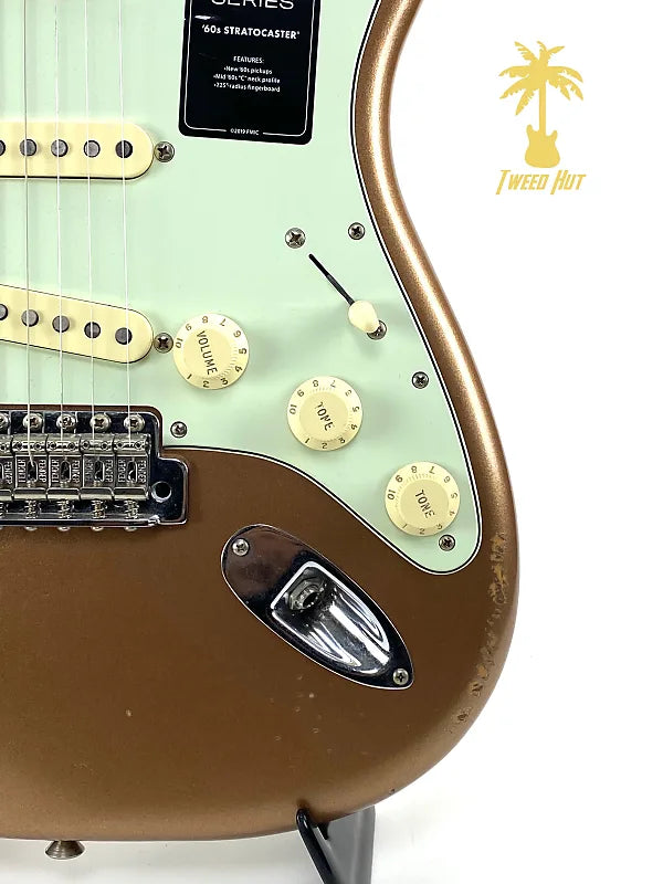 FENDER VINTERA ROAD WORN '60S STRATOCASTER-FIREMIST GOLD