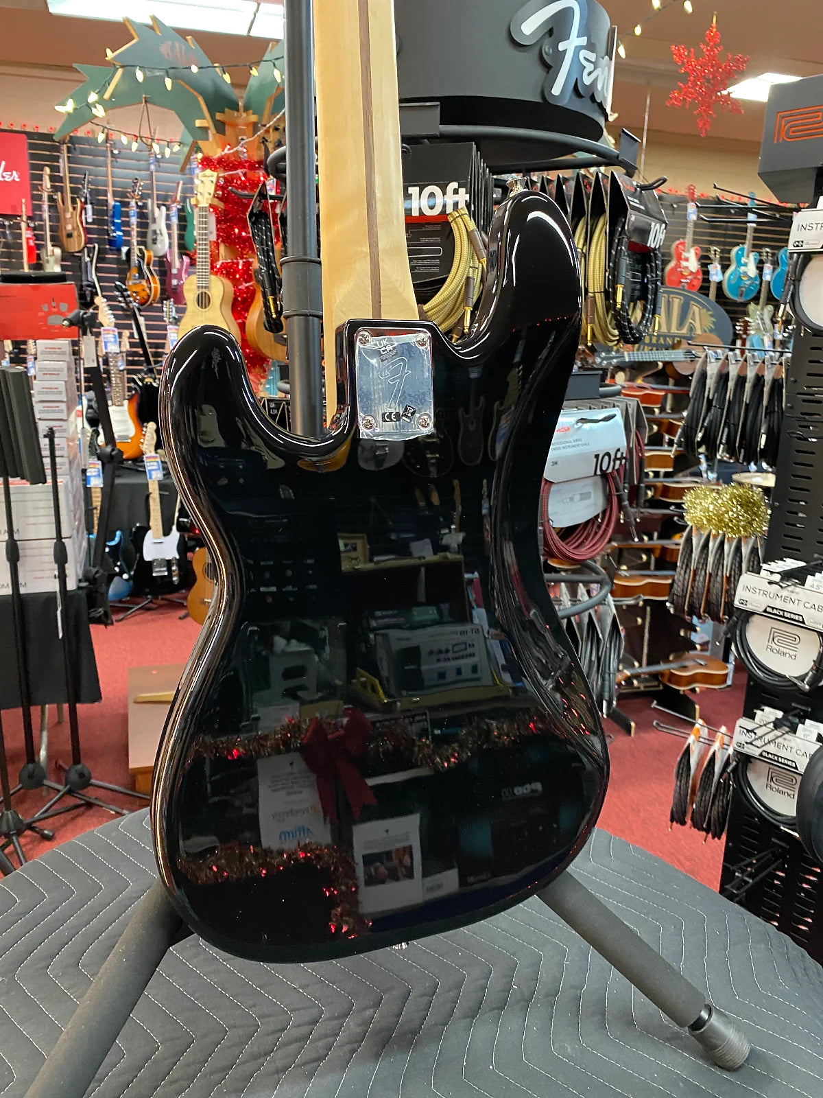 FENDER PLAYER PRECISION BASS MAPLE NECK BLACK