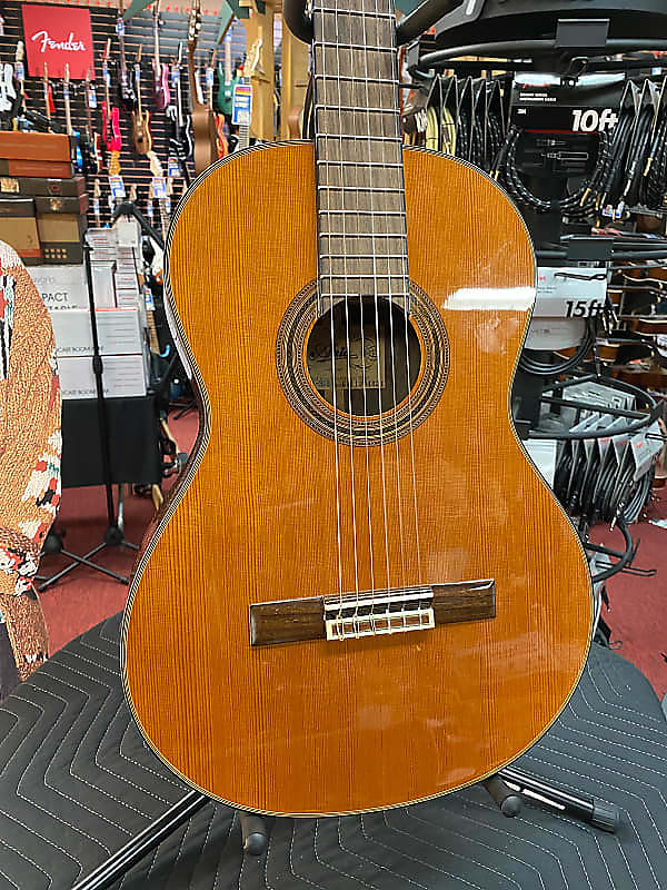 PRE-OWNED ARIA A30S CLASSICAL GUITAR