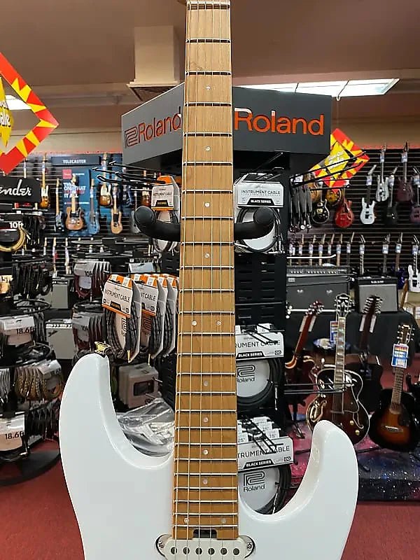 CHARVEL PRO MOD DK24 HSS 2PT CM - WHITE - Tweed Hut Music