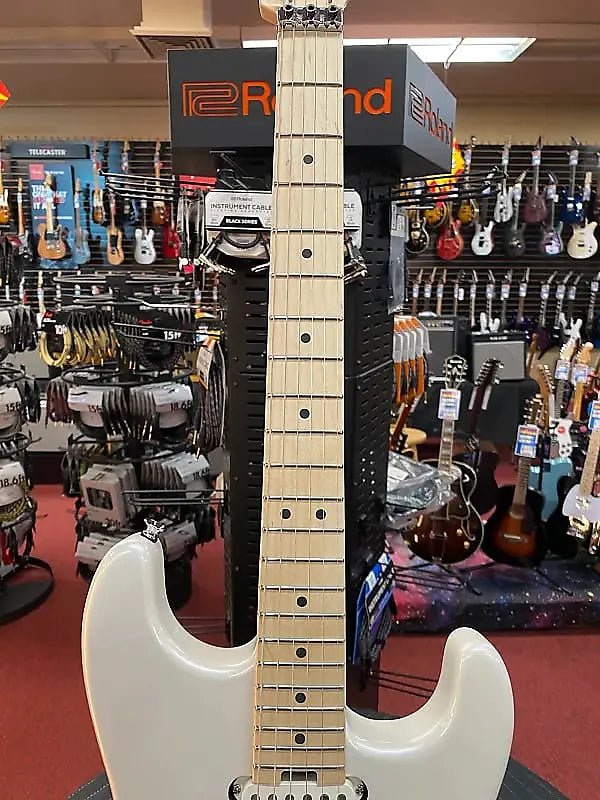 CHARVEL PRO-MOD SAN DIMAS STYLE 1 HSS FR M-PLATINUM PEARL - Tweed Hut Music