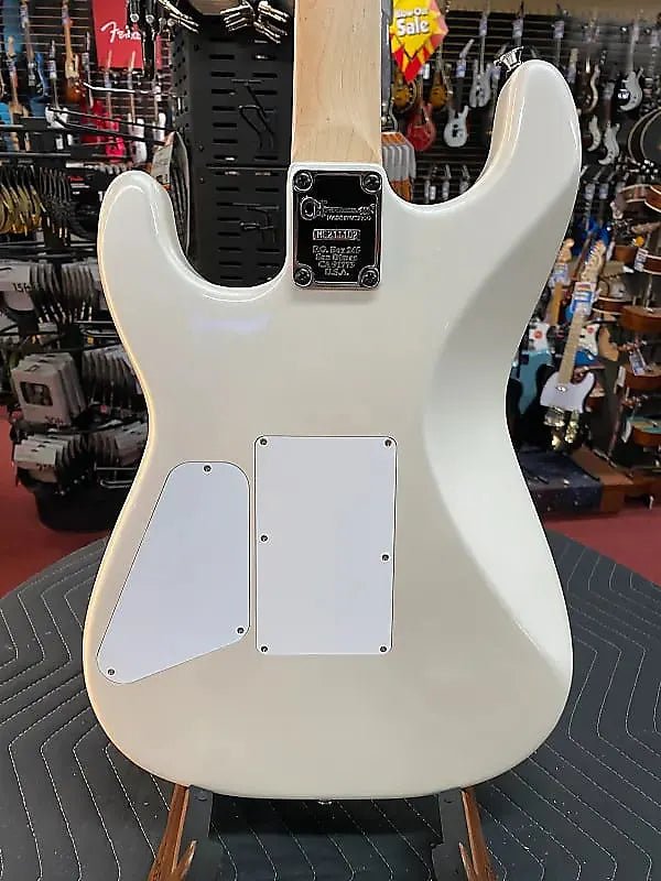 CHARVEL PRO-MOD SAN DIMAS STYLE 1 HSS FR M-PLATINUM PEARL - Tweed Hut Music